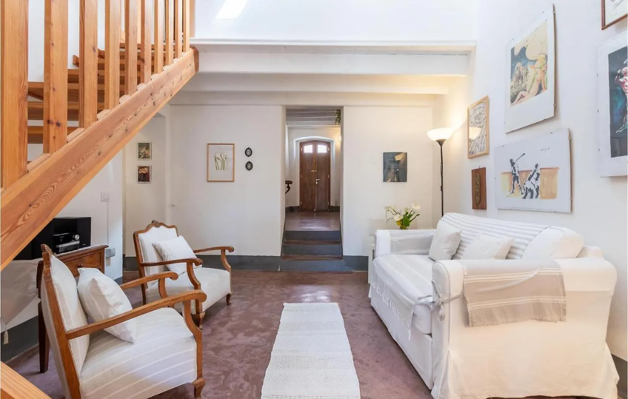 Dom wakacyjny 3 Bedroom Beautiful Home In Milis