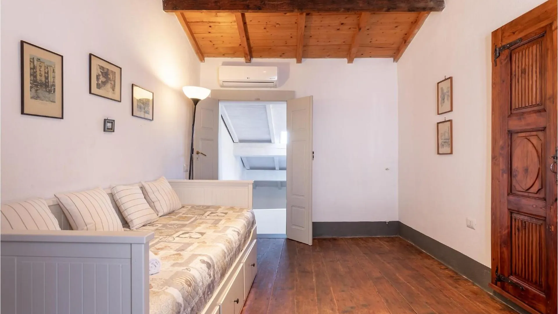 Dom wakacyjny 3 Bedroom Beautiful Home In Milis
